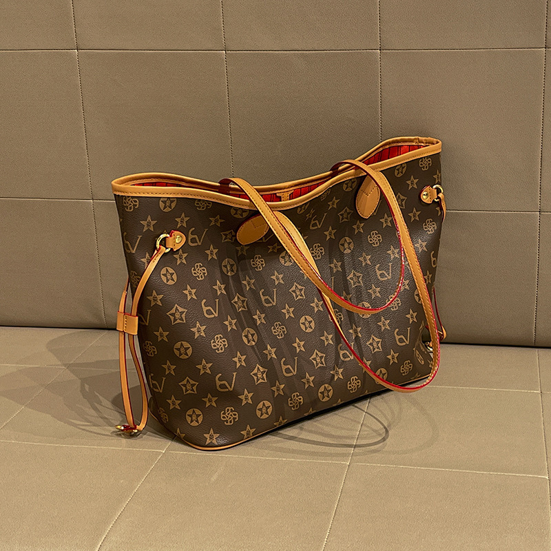 Bolsa de Fraldas Elegante em C - Luxury Bags Paris avaliação e preço
