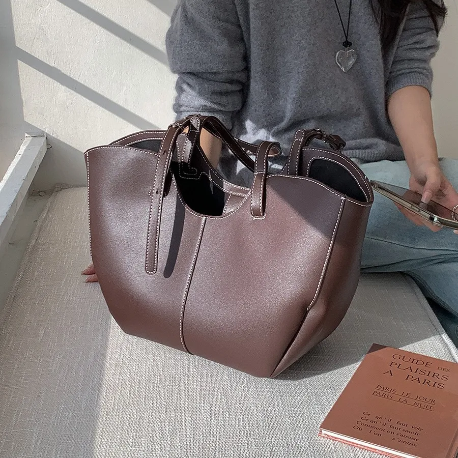 Bolsa feminina vintage grande  - Luxury Bag Collection avaliação e preço